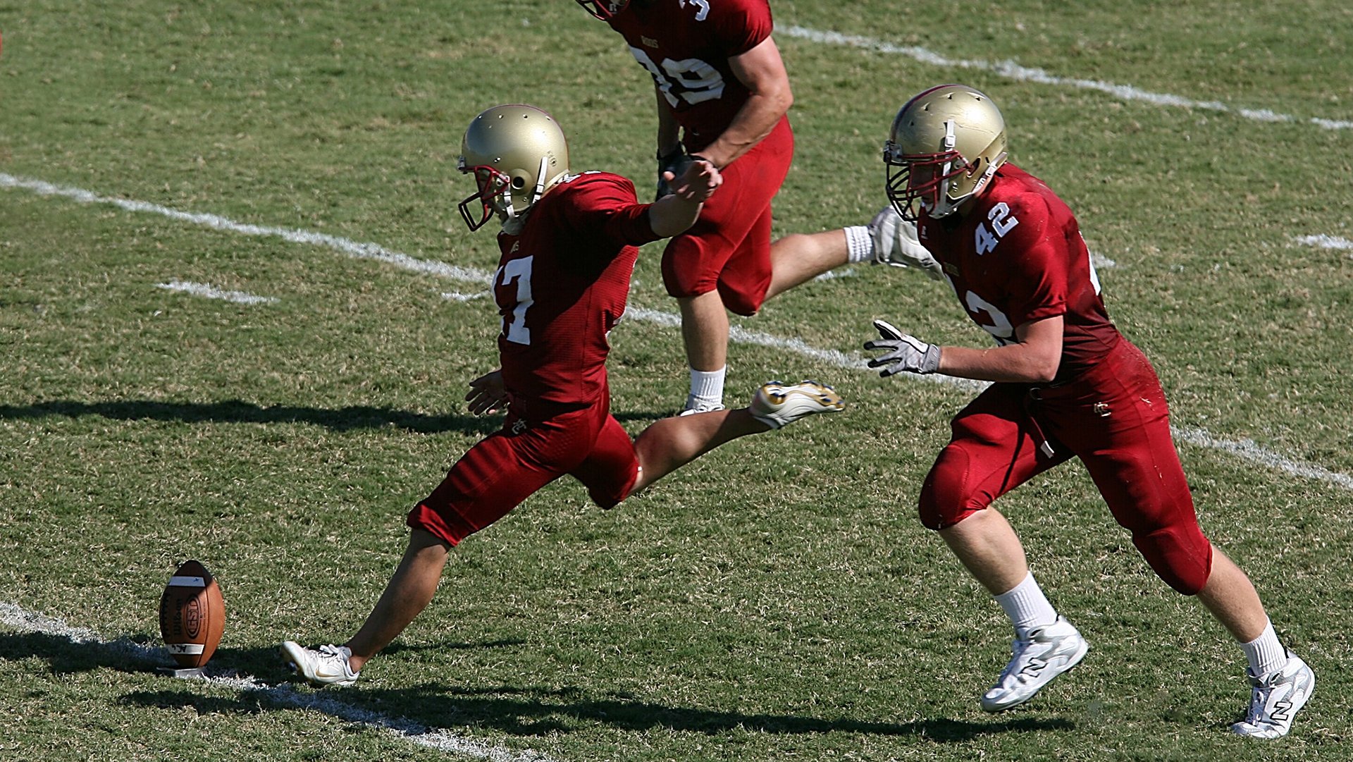 哥伦比亚马术协会与国际马术联合会合作,举办国际马术交流活动,促进技术交流。